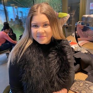 Meet your Posher, Sara